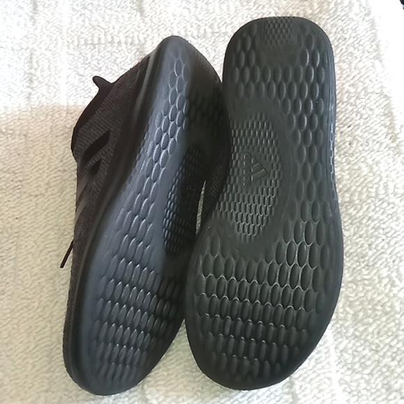 Adidas Cloud foam sneakers, womens Size 6, pre loved, great condition - Picture 7 of 7